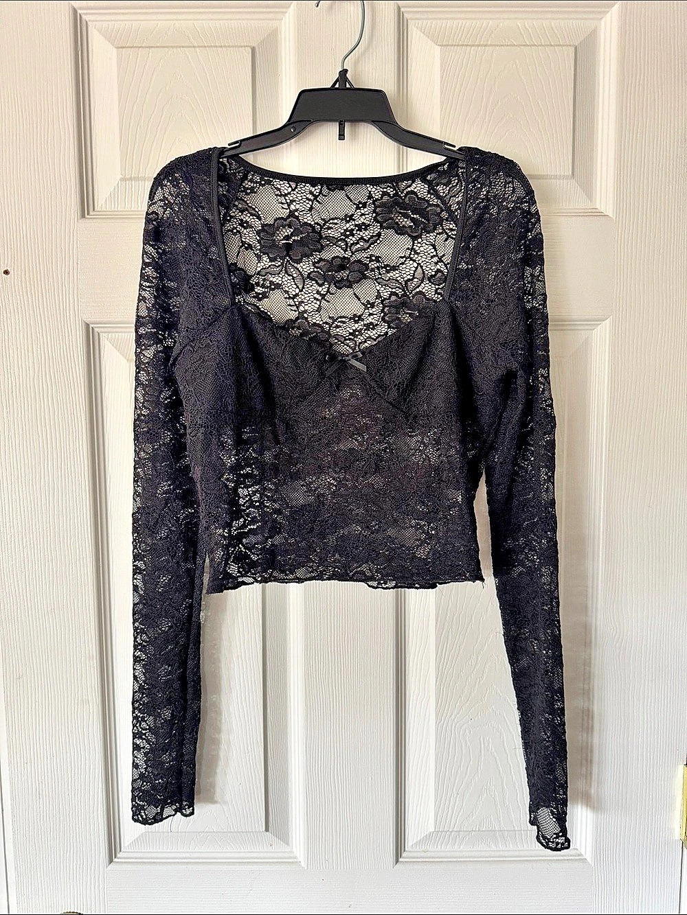 Black Floral Lace Long Sleeve Size Medium